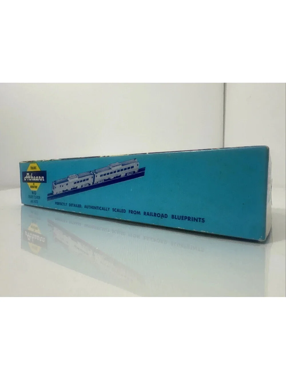 Athearn HO Scale Illinois Central 40' Boxcar Kit 1207 Blue Box Unassembled NOS